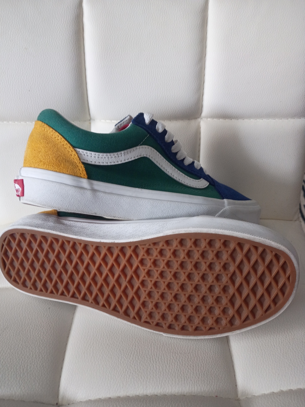 Vans Low-Top Sneakers in Blue, Green, White and Yellow - Picture 3 of 5